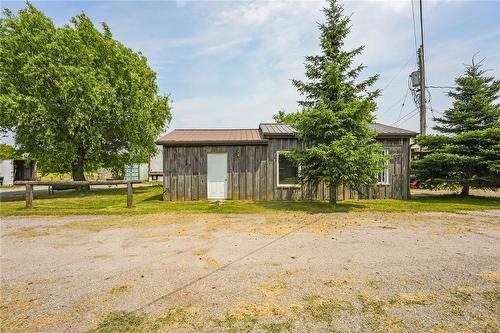 9206 Dickenson Road, Hamilton, ON 