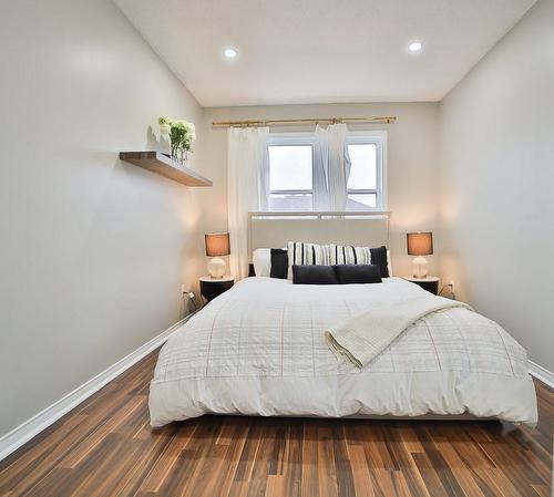 2531 Northampton Boulevard|Unit #19, Burlington, ON - Indoor Photo Showing Bedroom