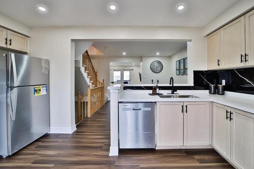 2531 Northampton Boulevard|Unit #19, Burlington, ON - Indoor Photo Showing Kitchen