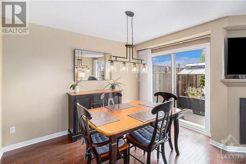 564 Renaissance Drive, Ottawa, ON - Indoor Photo Showing Dining Room