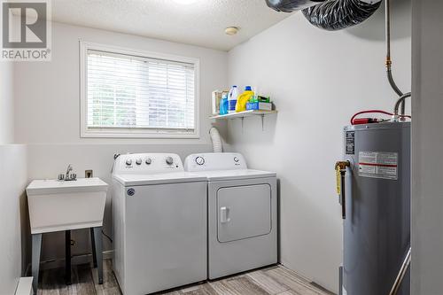 8 Edwards Place, Mount Pearl, NL - Indoor Photo Showing Laundry Room