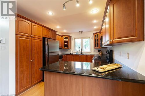 60 Mariah Street, North Bay, ON - Indoor Photo Showing Kitchen