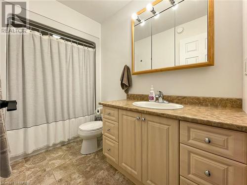 60 Mariah Street, North Bay, ON - Indoor Photo Showing Bathroom