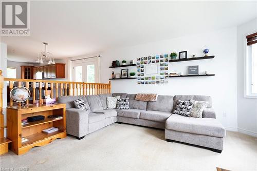 60 Mariah Street, North Bay, ON - Indoor Photo Showing Living Room