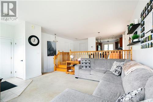 60 Mariah Street, North Bay, ON - Indoor Photo Showing Living Room