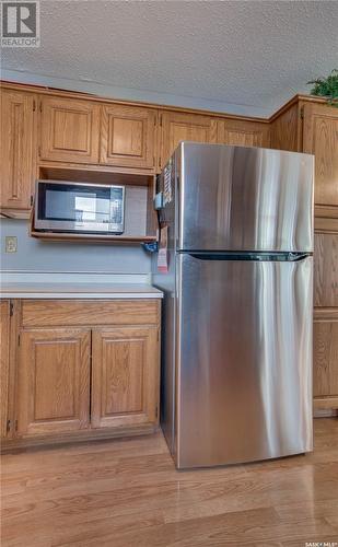 134 Staigh Crescent, Saskatoon, SK - Indoor Photo Showing Kitchen