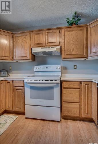 134 Staigh Crescent, Saskatoon, SK - Indoor Photo Showing Kitchen