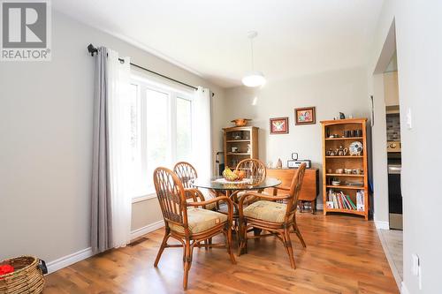 43 Sutton Pl, Sault Ste. Marie, ON - Indoor Photo Showing Dining Room