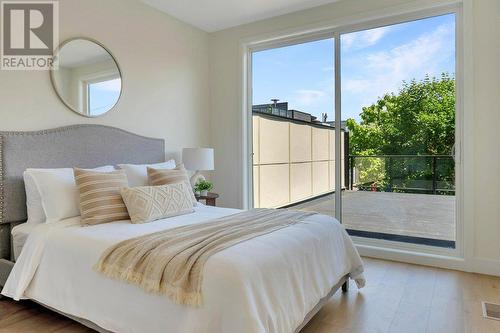 1859 Ethel Street, Kelowna, BC - Indoor Photo Showing Bedroom