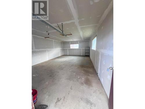 1652 Coldwater Ave, Merritt, BC - Indoor Photo Showing Garage