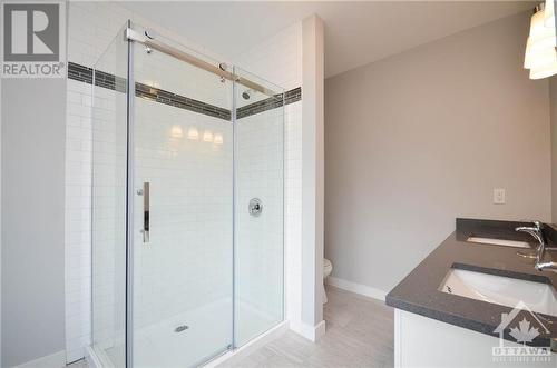 1179 Shillington Avenue, Ottawa, ON - Indoor Photo Showing Bathroom