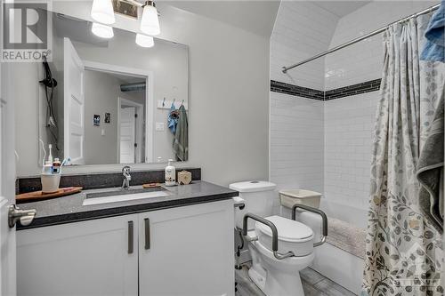 1179 Shillington Avenue, Ottawa, ON - Indoor Photo Showing Bathroom