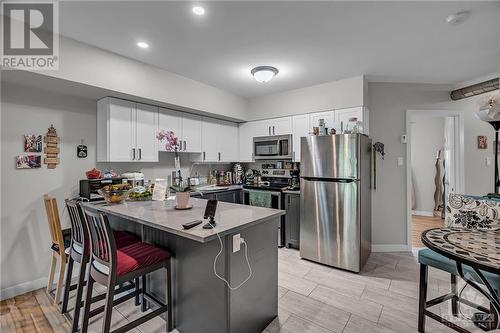 1179 Shillington Avenue, Ottawa, ON - Indoor Photo Showing Kitchen