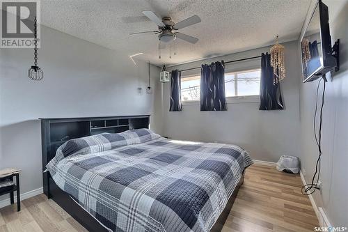 309 Coldwell Road, Regina, SK - Indoor Photo Showing Bedroom