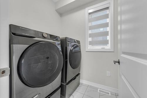 53 Lillian Way, Caledonia, ON - Indoor Photo Showing Laundry Room