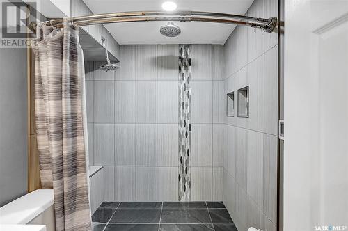1634 Grace Street, Moose Jaw, SK - Indoor Photo Showing Bathroom