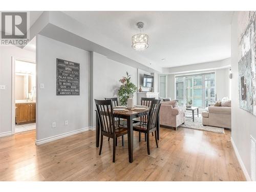 1128 Sunset Drive Unit# 1202, Kelowna, BC - Indoor Photo Showing Dining Room