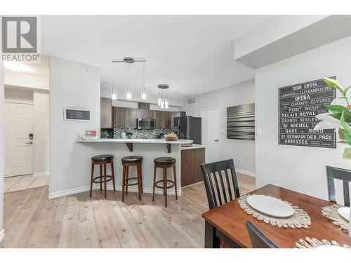 1128 Sunset Drive Unit# 1202, Kelowna, BC - Indoor Photo Showing Dining Room