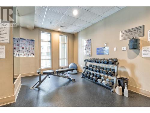 1128 Sunset Drive Unit# 1202, Kelowna, BC - Indoor Photo Showing Gym Room