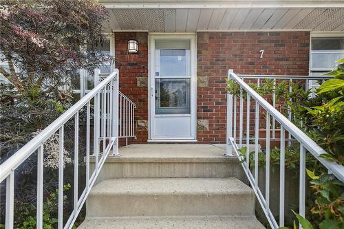 7 Sheffield Avenue, Brantford, ON - Outdoor With Exterior