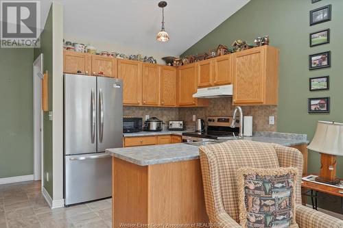 11 Jan'S, Kingsville, ON - Indoor Photo Showing Kitchen