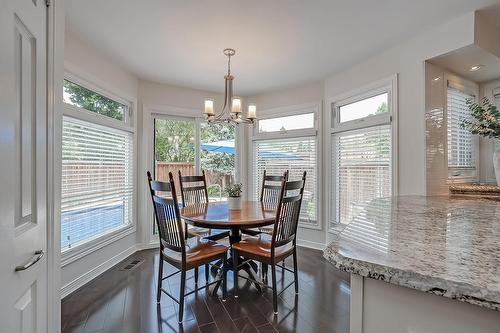 2099 Gordie Tapp Crescent, Burlington, ON - Indoor Photo Showing Dining Room