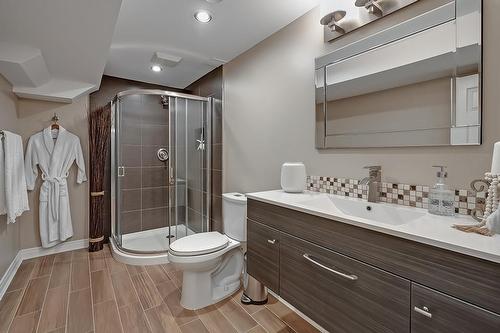 2099 Gordie Tapp Crescent, Burlington, ON - Indoor Photo Showing Bathroom