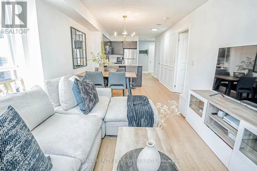 715 - 55 De Boers Drive, Toronto, ON - Indoor Photo Showing Living Room