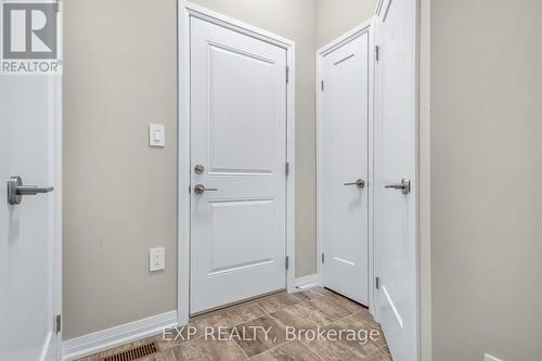 152 Cittadella Boulevard, Hamilton, ON - Indoor Photo Showing Other Room