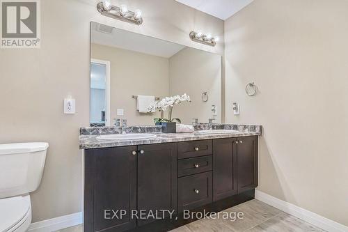 152 Cittadella Boulevard, Hamilton, ON - Indoor Photo Showing Bathroom