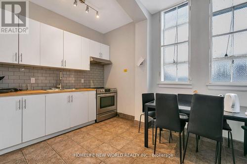 30 Dickson Street, Cambridge, ON - Indoor Photo Showing Kitchen With Double Sink