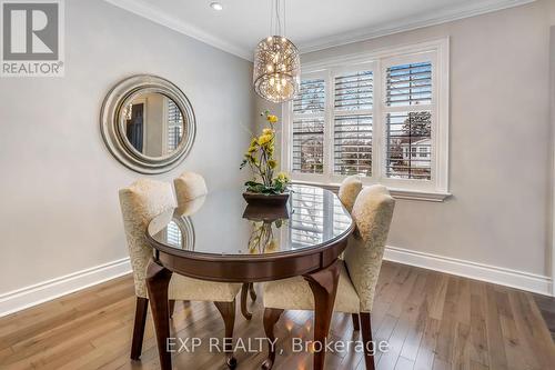 8 Warwick Road, Hamilton, ON - Indoor Photo Showing Dining Room