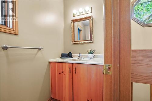 74 Indian Road, Sudbury, ON - Indoor Photo Showing Bathroom