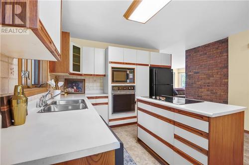 74 Indian Road, Sudbury, ON - Indoor Photo Showing Kitchen With Double Sink