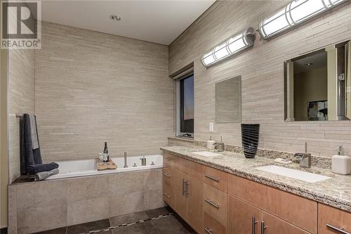 2410 South Bay Road, Sudbury, ON - Indoor Photo Showing Bathroom