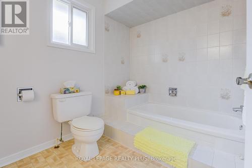 4494 Haydock Park Drive, Mississauga, ON - Indoor Photo Showing Bathroom