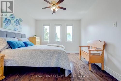 4494 Haydock Park Drive, Mississauga, ON - Indoor Photo Showing Bedroom