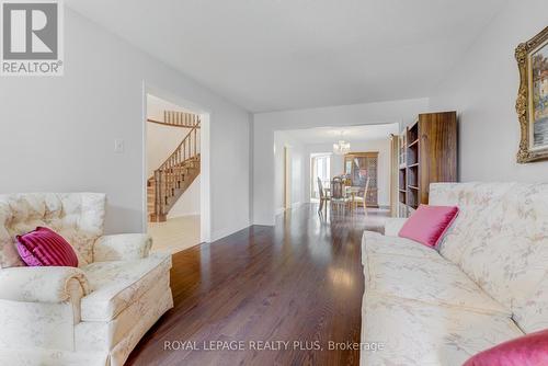 4494 Haydock Park Drive, Mississauga, ON - Indoor Photo Showing Living Room