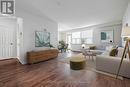 606 - 50 Gulliver Road, Toronto (Brookhaven-Amesbury), ON  - Indoor Photo Showing Living Room 