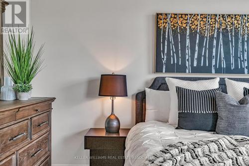 307 - 80 Port Street E, Mississauga, ON - Indoor Photo Showing Bedroom