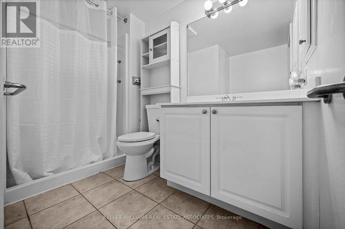 1215 - 100 Burloak Drive, Burlington, ON - Indoor Photo Showing Bathroom