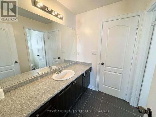 7 Attraction Drive, Brampton, ON - Indoor Photo Showing Bathroom