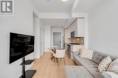 2806 - 2A Church Street, Toronto, ON - Indoor