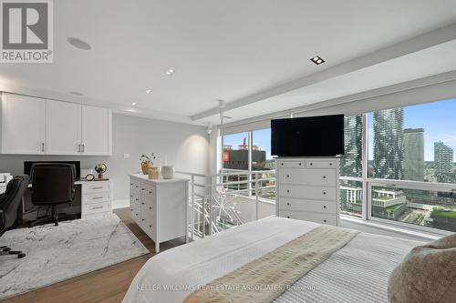 3209 - 10 Yonge Street, Toronto, ON - Indoor Photo Showing Bedroom