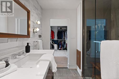 3209 - 10 Yonge Street, Toronto, ON - Indoor Photo Showing Laundry Room