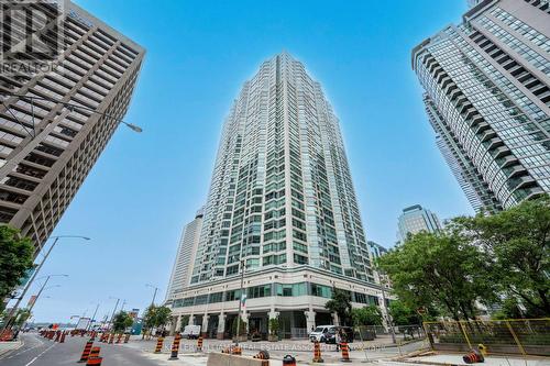 3209 - 10 Yonge Street, Toronto, ON - Outdoor With Facade