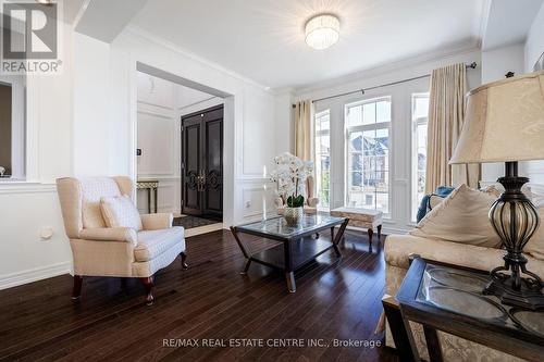 90 Copeland Crescent, Innisfil, ON - Indoor Photo Showing Living Room