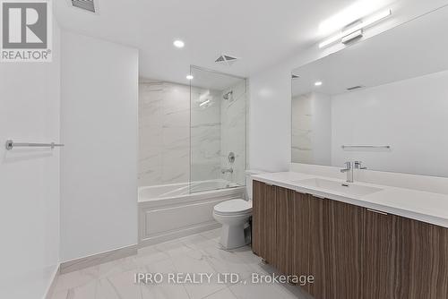 811 - 219 Dundas Street E, Toronto, ON - Indoor Photo Showing Bathroom