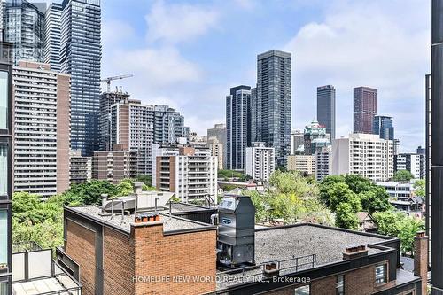 1108 - 22 Wellesley Street E, Toronto, ON - Outdoor With Facade