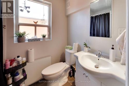 241 Pannahill Road, Toronto (Bathurst Manor), ON - Indoor Photo Showing Bathroom